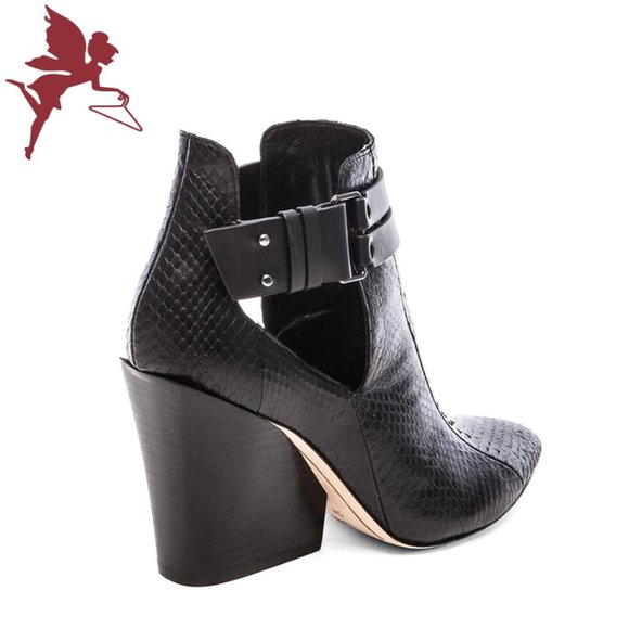 10 CROSBY DEREK LAM Vera Bootie in Black Matte Snake - Picture 2 of 10